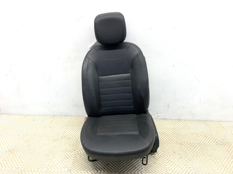 SEDADLO ĽAVÉ PREDNÉ DACIA DUSTER (HS_) 2010 - 2018