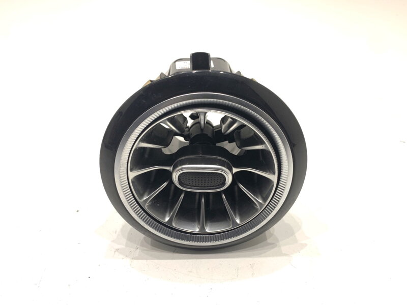 MRIEŽKA VENTILÁCIE PRAVÁ PREDNÁ MERCEDES-BENZ CLS (C257) 2017 - 2022 A2578302500