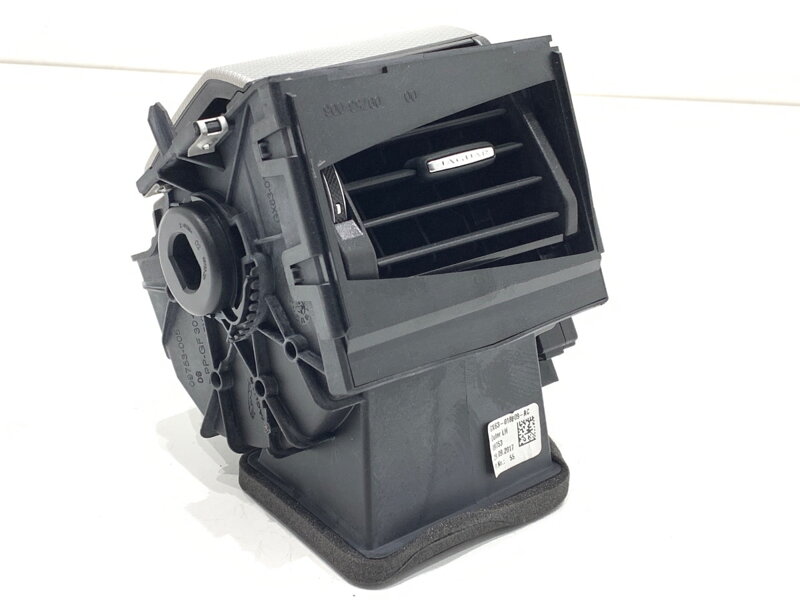 MRIEŽKA VENTILÁCIE ĽAVÁ PREDNÁ JAGUAR XF II (X260) 2015 - 2022 GX63-018B09-AC