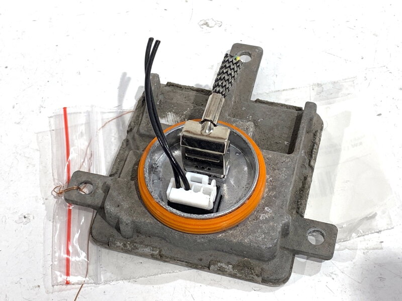 RIADIACA JEDNOTKA XENÓN JAGUAR XF II (X260) 2015 - 2022 1036060061