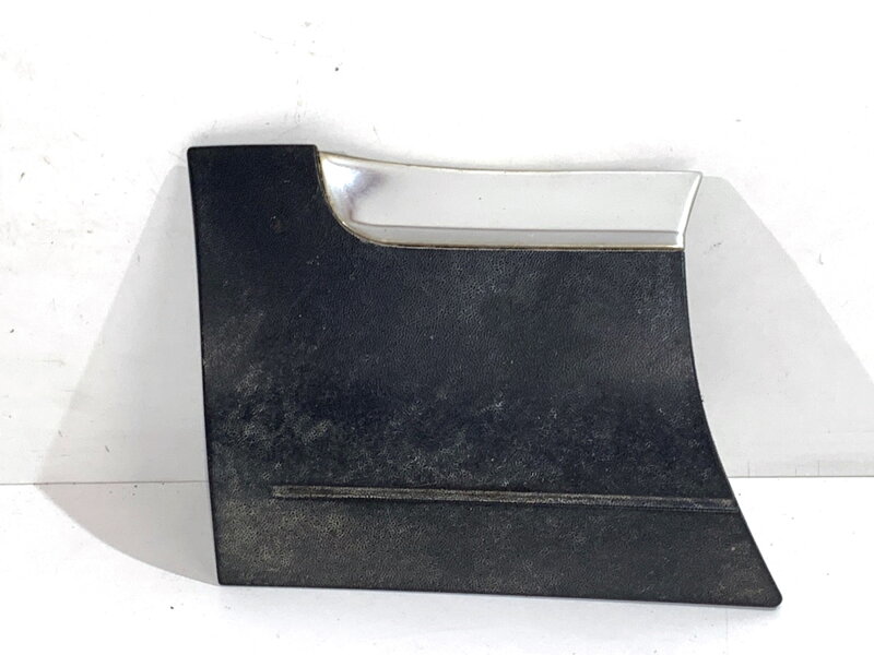 Lišta blatníka predná ľavá VW Touareg (7LA, 7L6, 7L7) 2002 - 2013 7L6854959A