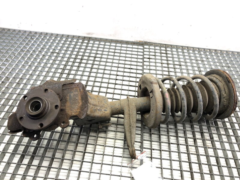 Otoč pravá predná Audi A6 C4 (4A2) 1994 - 1997 4A0407258C