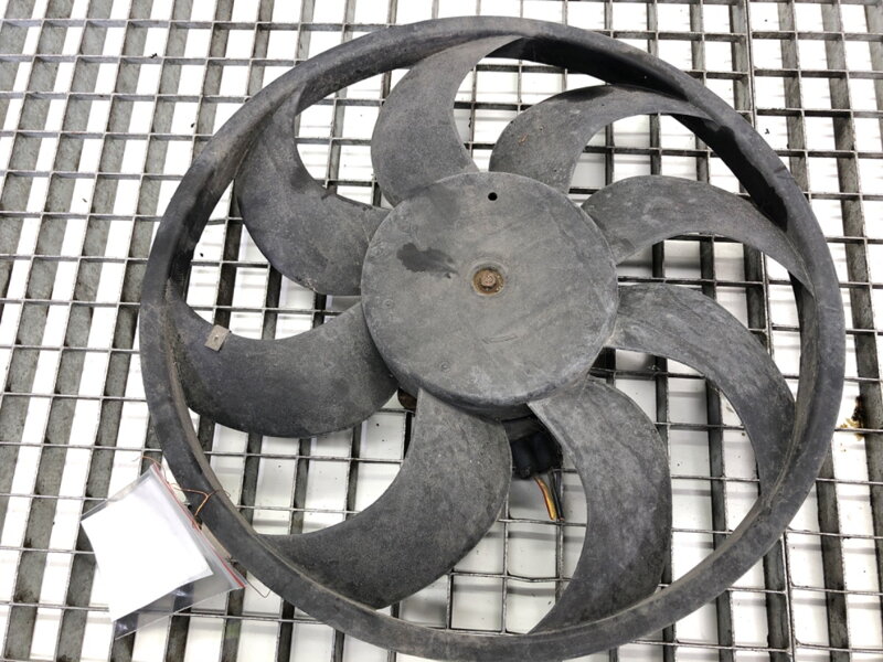Ventilátor chladiča Opel Corsa D (S07) 2006 - 2014 55702236