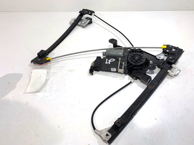 SŤAHOVAČKA OKNA ĽAVÁ PREDNÁ SKODA OCTAVIA I (1U2) 1996 - 2010 0130821731