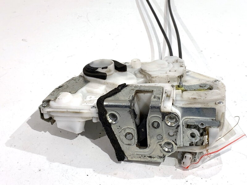 ZÁMOK DVERÍ ĽAVÝ PREDNÝ FIAT SEDICI (189_) 2006 - 2014 82202-79J11