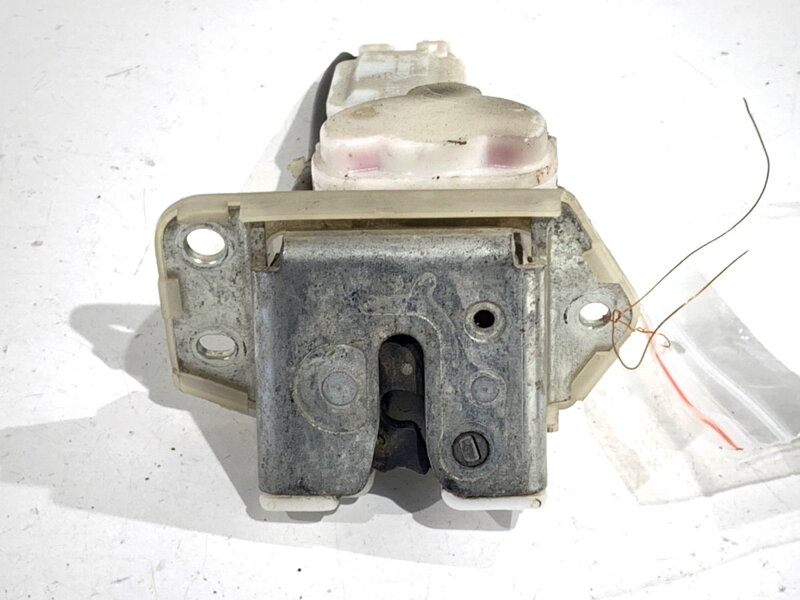 ZÁMOK VEKA BATOŽINOVÉHO PRIESTORU ZADNÝ FIAT SEDICI (189_) 2006 - 2014