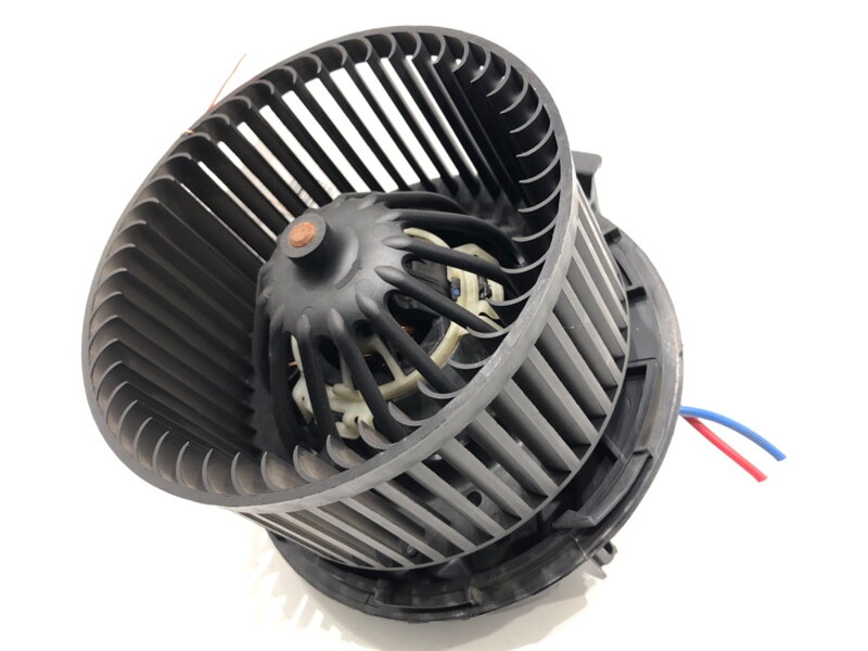 VENTILÁTOR KÚRENIA NISSAN MICRA III (K12) 2002 - 2010 F667217D