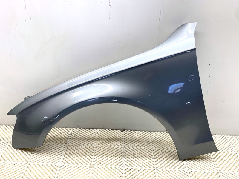 BLATNÍK ĽAVÝ PREDNÝ AUDI A4 B8 (8K2) 2007 - 2015 LY7G