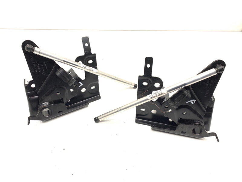 Pánty veka batožinového priestoru zadný sada Audi A7 Sportback (4GA, 4GF) 2010 - 2018 4G8827857S 4G8827858S