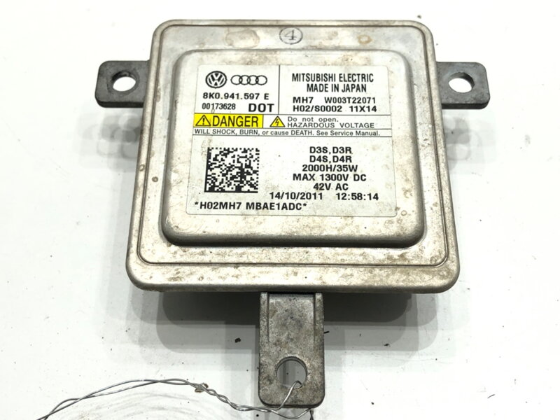 RIADIACA JEDNOTKA XENÓN VW CC B7 (358) 2011 - 2016 8K0941597E