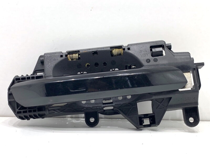 KĽUČKA VONKAJŠIA PRAVÁ PREDNÁ AUDI A4 B9 AVANT (8W5, 8WD) 2015 - 2025 8W02837812A