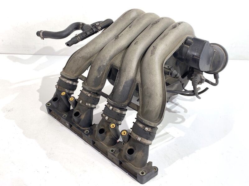 SACIE POTRUBIE AUDI A4 B6 (8E2) 2000 - 2005 06B133210AJ 06B133216G