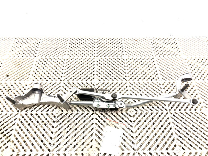 MECHANIZMUS STIERAČOV PREDNÝ MERCEDES-BENZ GLE (V167) 2018 - A1679063300