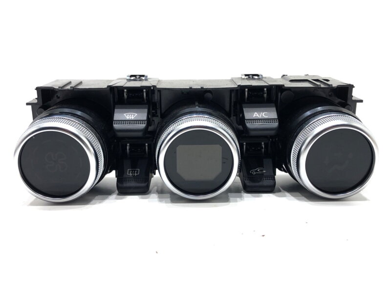 Panel ovládania ventilácie Renault Captur II 2020 - 2022 275100936R