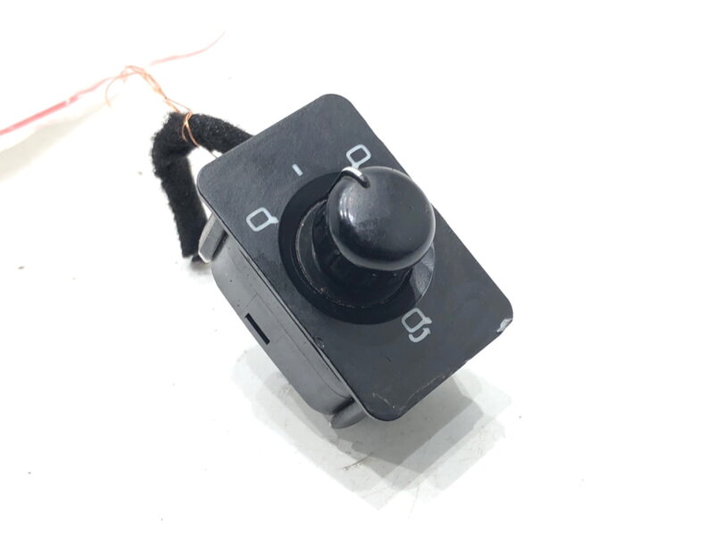 PREPÍNAČ REGULÁCIE ZRKADIEL AUDI ALLROAD C5 (4BH) 2000 - 2005 4B1959551A