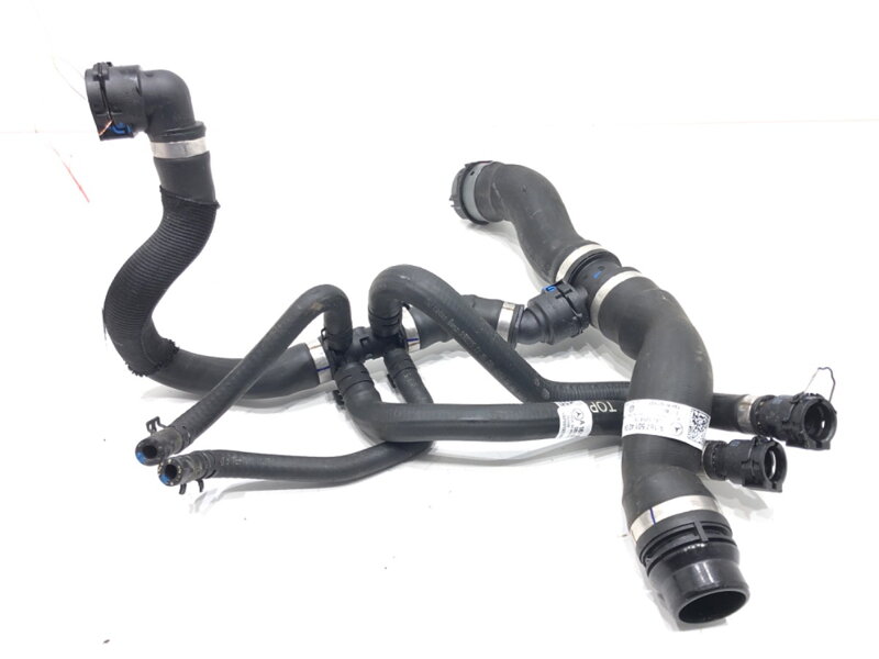 POTRUBIE VODY MERCEDES-BENZ GLE (V167) 2018 - A1675014204 A1675013504