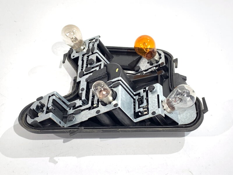 VLOŽKA SVETLÁ PRAVÁ ZADNÁ AUDI A4 B6 (8E2) 2000 - 2005 153948