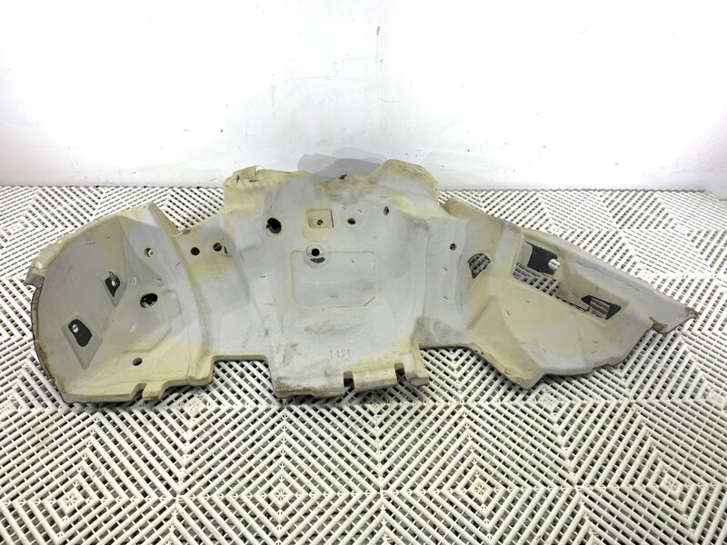 Odhlučnenie nadokla pravé Audi Q8 (4MN) 2018 - 2022 4M8863814