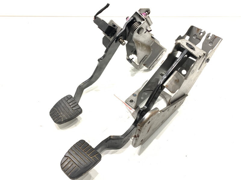 Pedále manuálna Opel Antara A (L07) 2006 - 2022