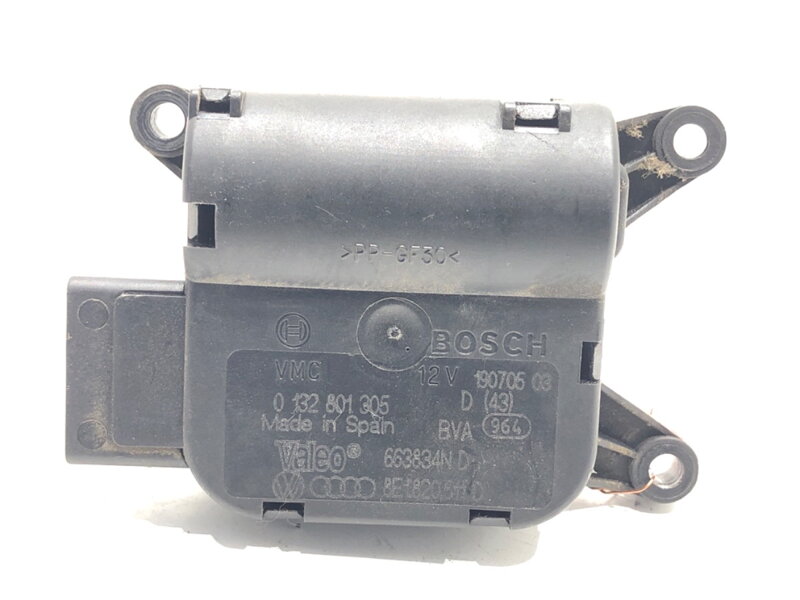 Motor radiátora kúrenia Audi A4 B7 (8EC) 2004 - 2008 8E1820511D