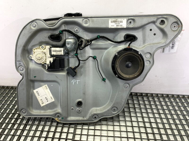 SŤAHOVAČKA OKNA ĽAVÁ ZADNÁ VW TOURAN (1T1, 1T2) 2003 - 2010 1T0839730H