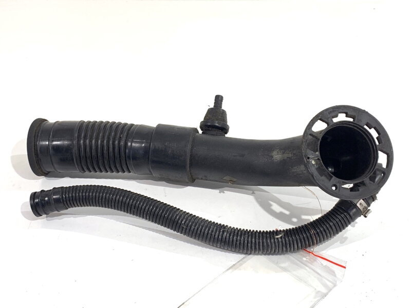 Potrubie nalievacieho hrdla paliva Ligier Xtoo (LXT) 2005 - 2012