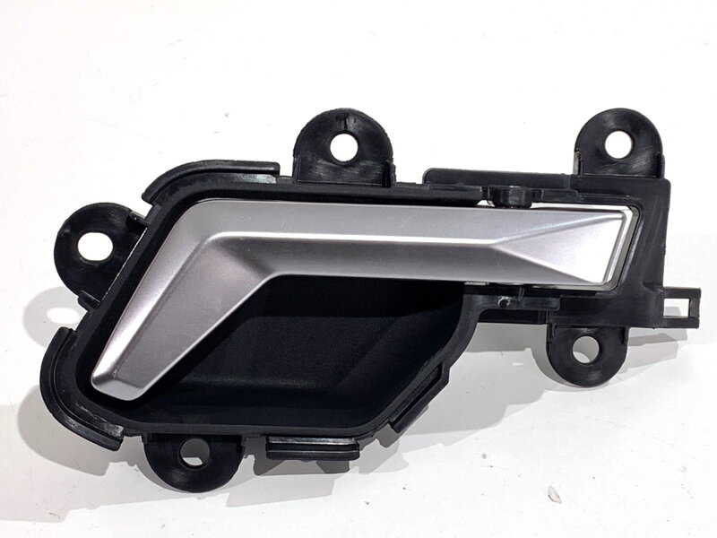 Kľučka vnútorná ľavá zadná Ssangyong Torres (J100) 2022-