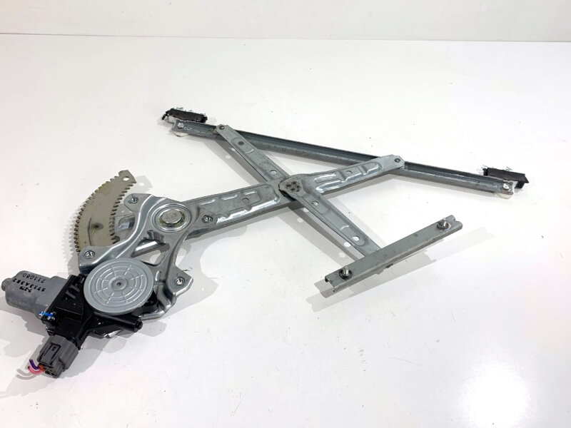 SŤAHOVAČKA OKNA PRAVÁ PREDNÁ MITSUBISHI MIRAGE / SPACE STAR VI LIFTBACK (A0_A) 2012 - 2022 5713A382