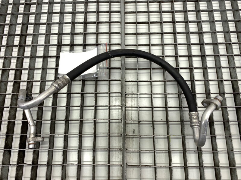 Hadica klimatizácie Renault Grand Scénic IV (R9_) 2016 - 2022 924908532R