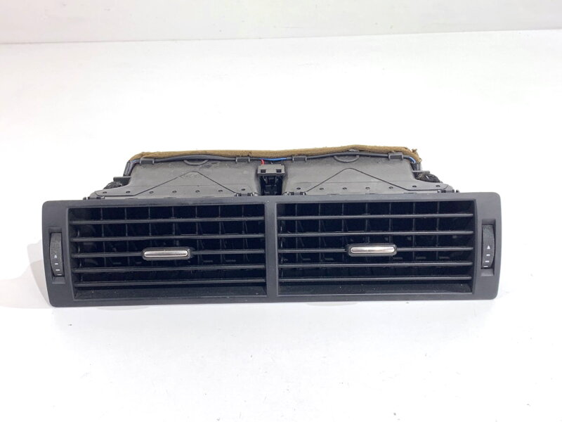 Mriežka ventilácie predná stredová Audi A4 B6 (8E2) 2000 - 2005 8E0820951H