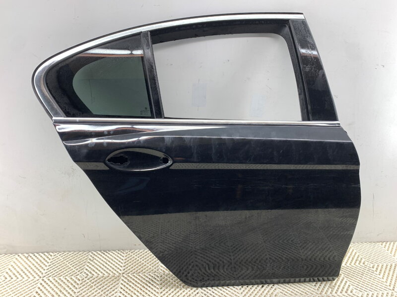 Dvere pravé zadné 668 BMW 5 (G30, F90) 2016 - 2022