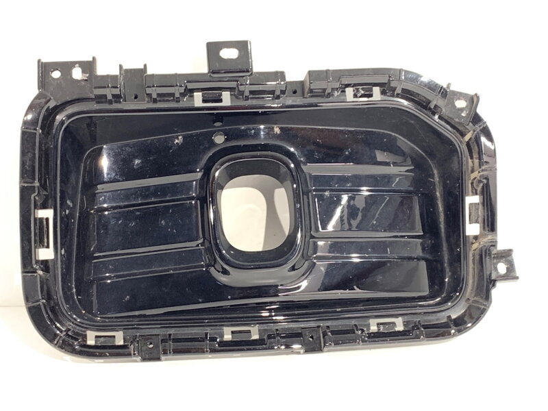 Mriežka nárazníka pravá predná Ssangyong Torres (J100) 2022- K78775-41000