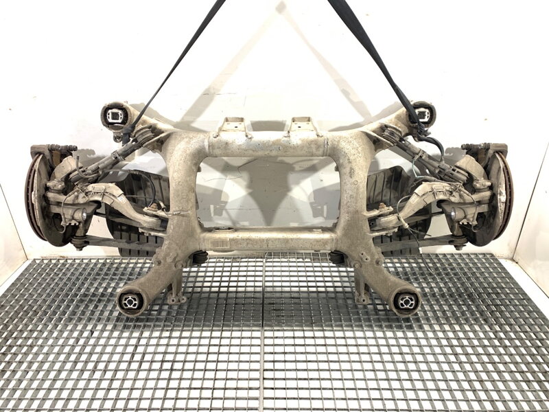 Výstuha zadná BMW 5 (G30, F90) 2016 - 2022