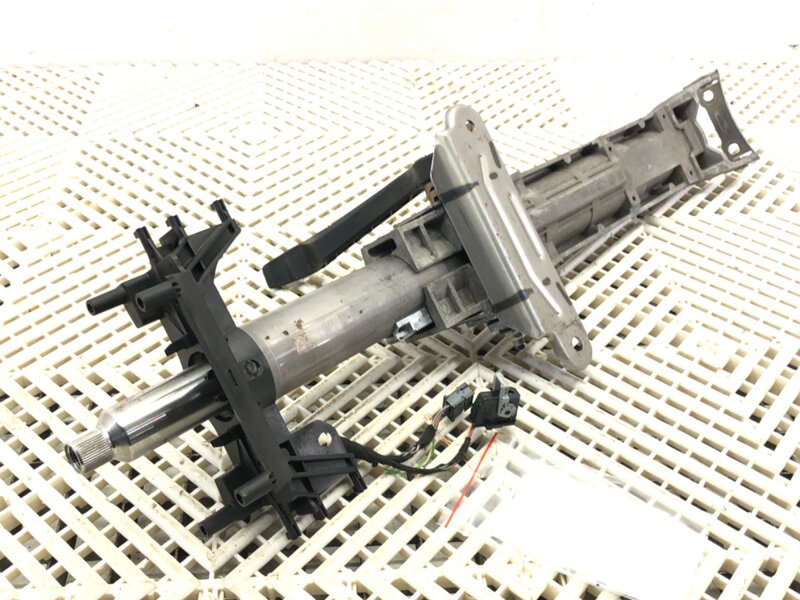 Stĺpik volantu BMW 5 (G30, F90) 2016 - 2022 6896189