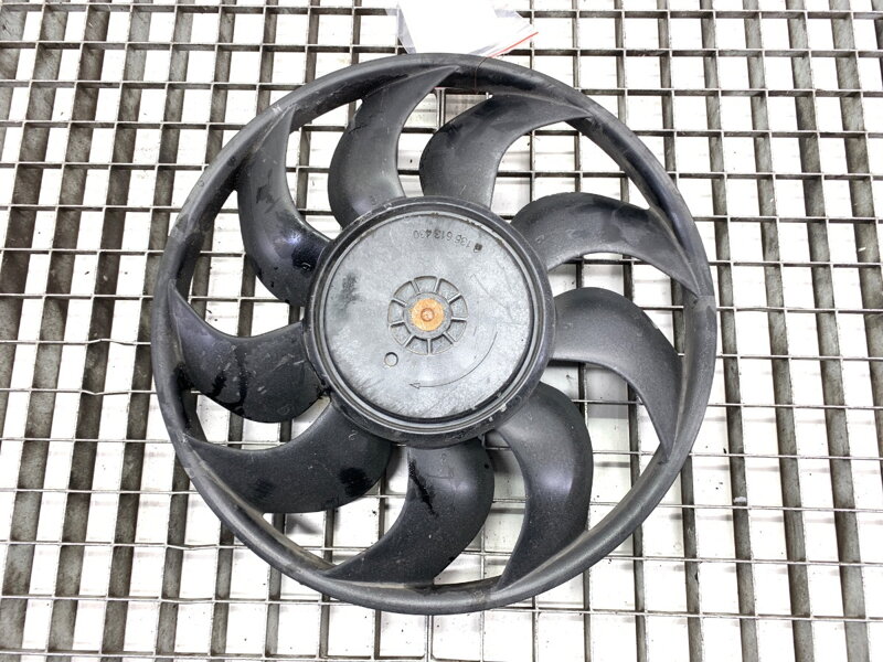Ventilátor chladiča Ford Kuga II (DM2) 2012 - 2022 136613430