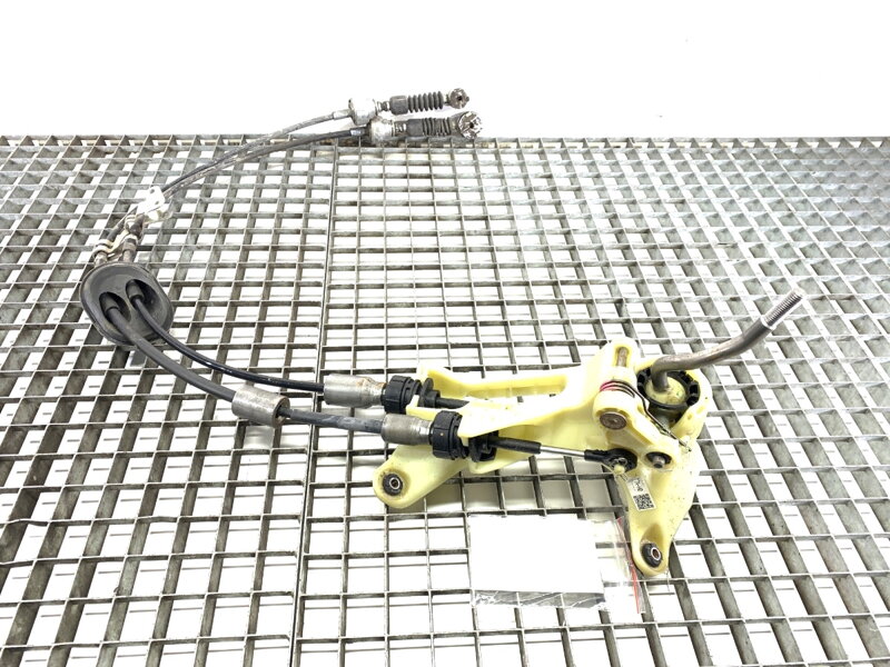 Riadiaca páka volič prevodovky Honda Hr-v (RU) 2014 - 2022