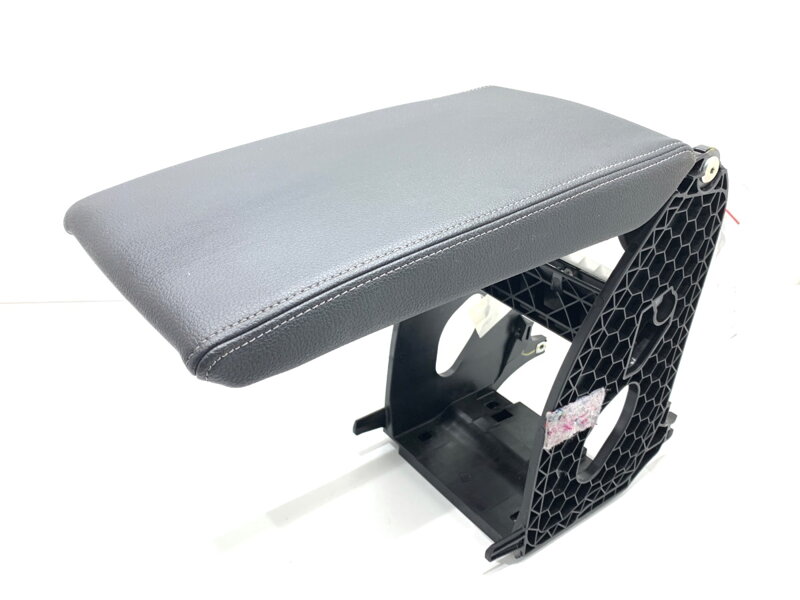 Lakťová opierka Skoda Superb III Kombi (3V5) 2015 - 2022 3V0864207A