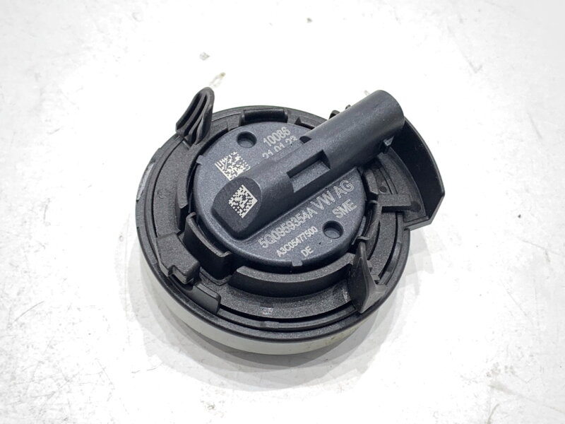 SNÍMAČ NÁRAZU SKODA SUPERB III KOMBI (3V5) 2015 - 2022 5Q0959354A