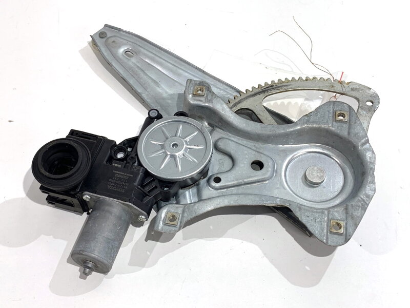 Sťahovačka okna pravá zadná Toyota C-hr (_X1_) 2016 - 2022 69830-F4010