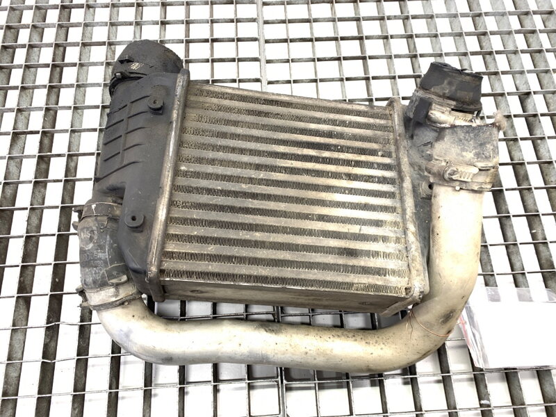 INTERCOOLER PRAVÝ AUDI A6 C6 (4F2) 2004 - 2011