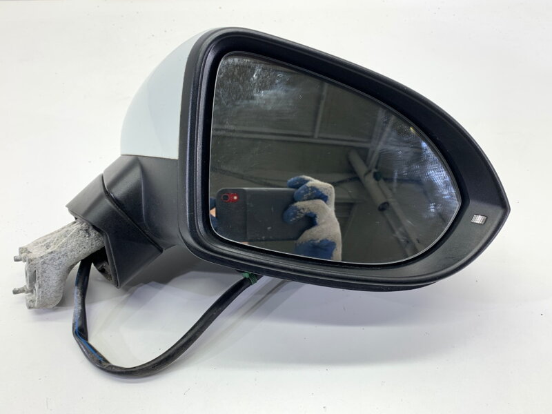 Spätné zrkadlo pravé VW Passat B8 Variant (3G5, CB5) 2014 - 2022 LC9A