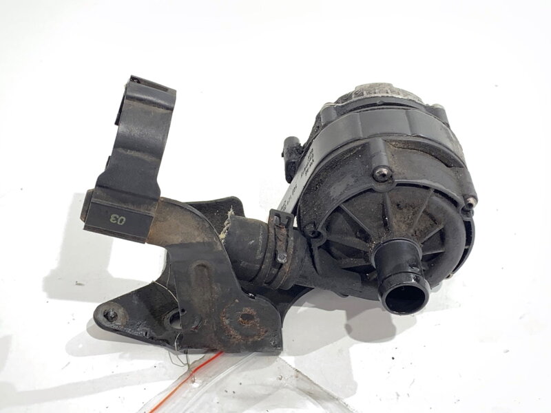 Prídavná vodná pumpa VW Passat B8 Variant (3G5, CB5) 2014 - 2022 04L965567A