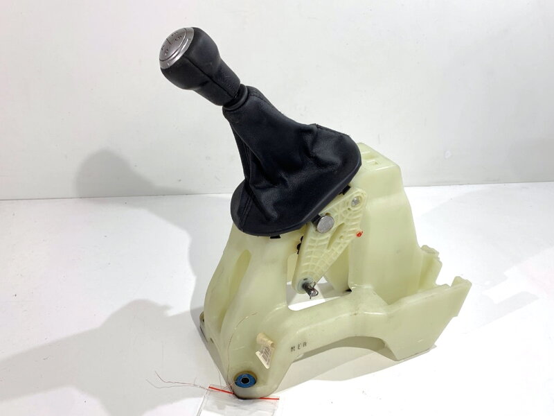 Riadiaca páka volič prevodovky KIA Sportage III (SL) 2009 - 2022 43700-3WXXX