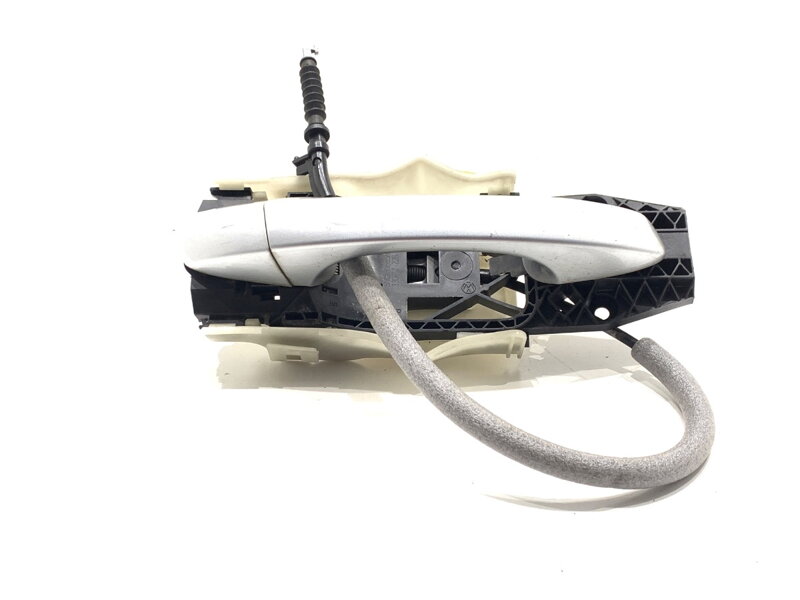 Kľučka vonkajšia pravá predná Skoda Fabia III Kombi (NJ5) 2014 - 2022 5N0839885H