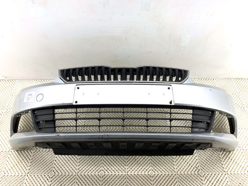 NÁRAZNÍK PREDNÝ SKODA FABIA III KOMBI (NJ5) 2014 - 2022 LA7W