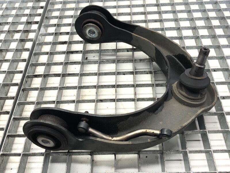 Rameno pravé predné horný Jeep Grand Cherokee IV (WK, WK2) 2010 - 2022