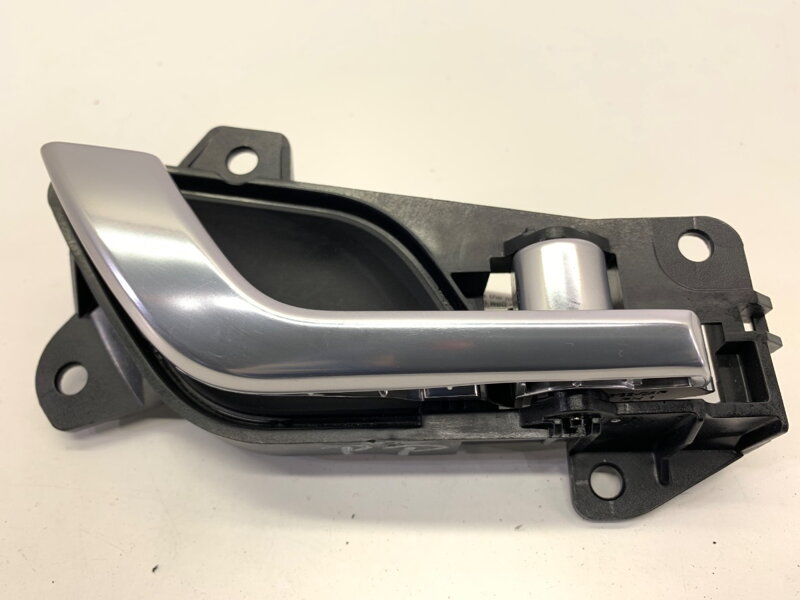 Kľučka vnútorná pravá predná KIA Niro II (SG2) 2022 - 82620-AT000