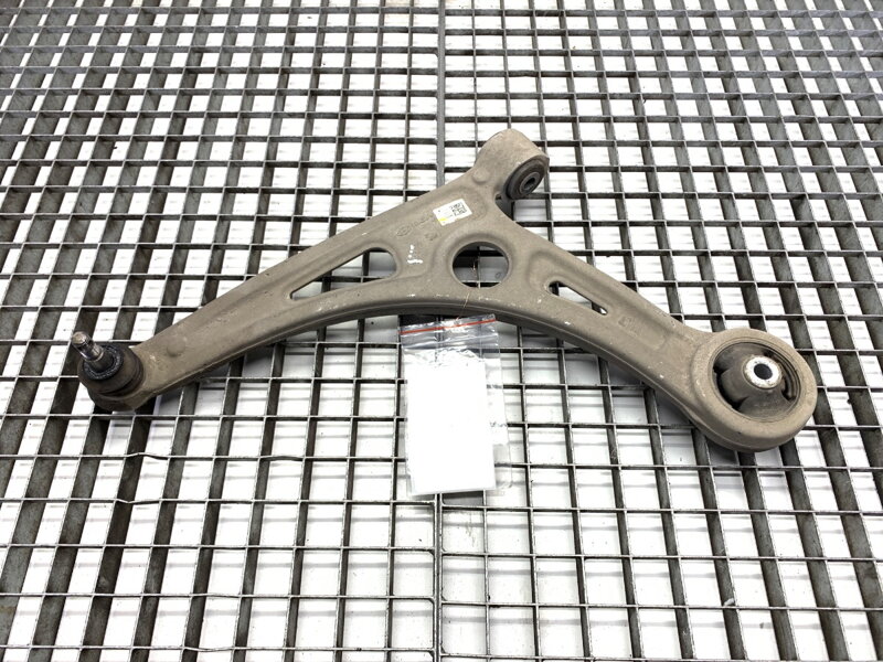 Rameno ľavé predné KIA Niro II (SG2) 2022 - 54500-AT000