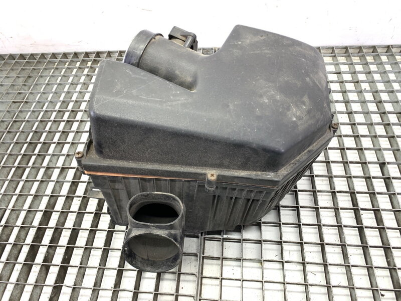 Kryt filtra vzduchu Volvo S80 II (124) 2006 - 2016 30748211