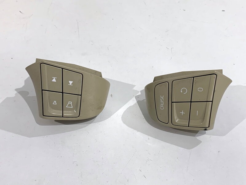 PREPÍNAČE VOLANTU VOLVO S80 II (124) 2006 - 2016 30768065 30768059